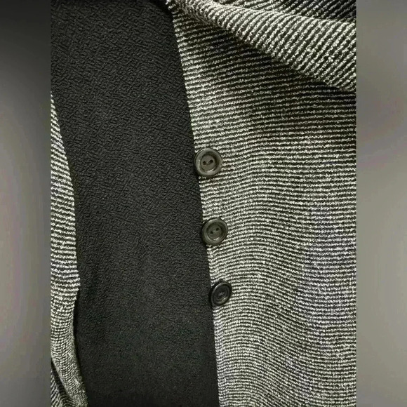 Yushi women’s pullover sweater grey and black cowl neck size small - Picture 3 of 12